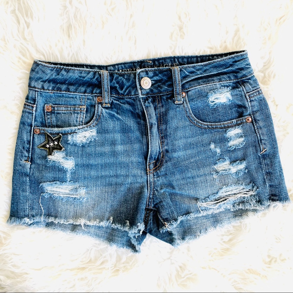 AMERICAN EAGLE Distress Jean Shorts Raw Hem size 2